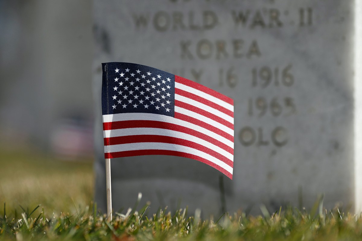 Veterans Day Deals 2019 All The Best Freebies And Discounts From
